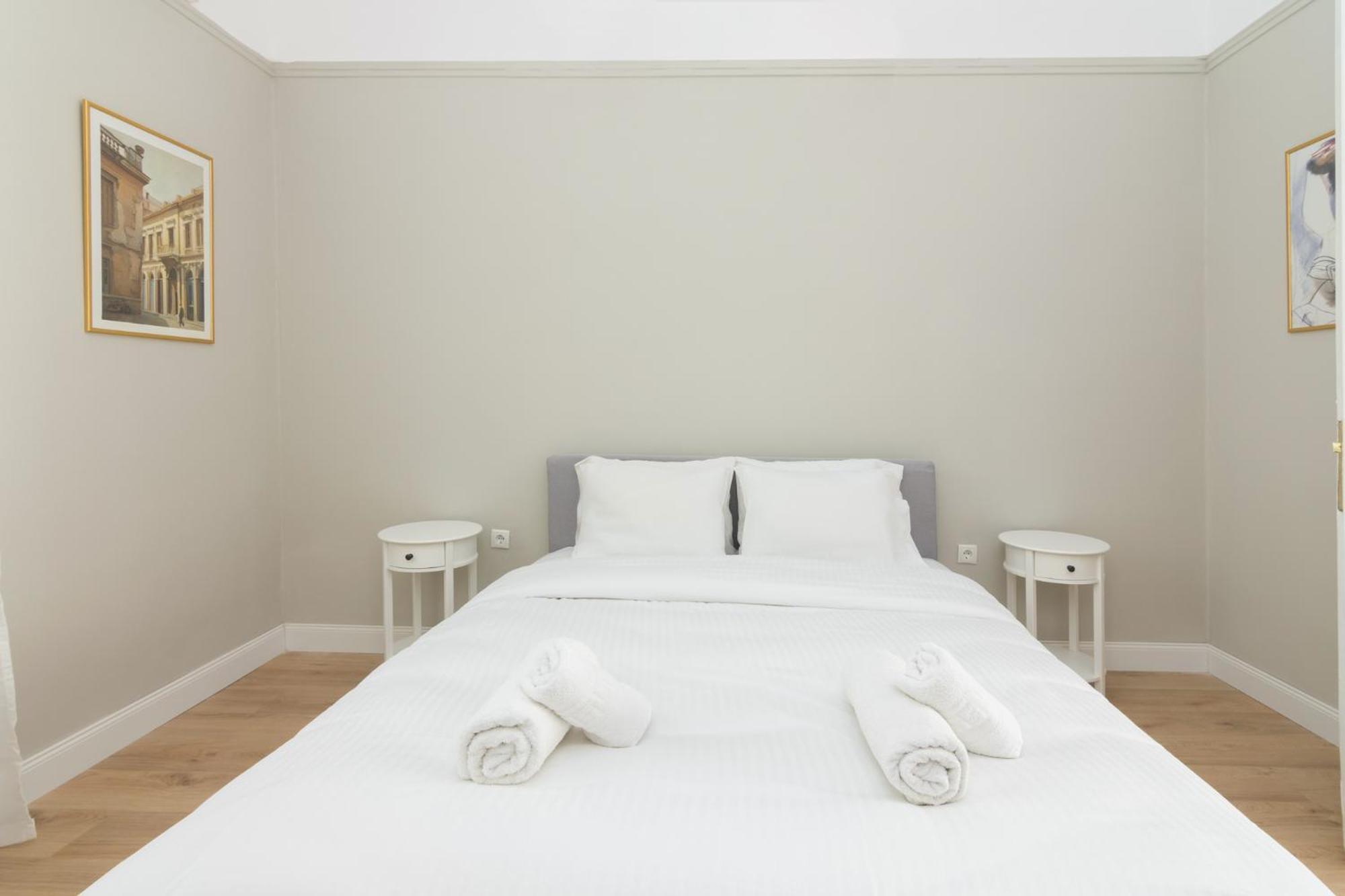 Great House W/ Private Parking Apartment Athens Luaran gambar