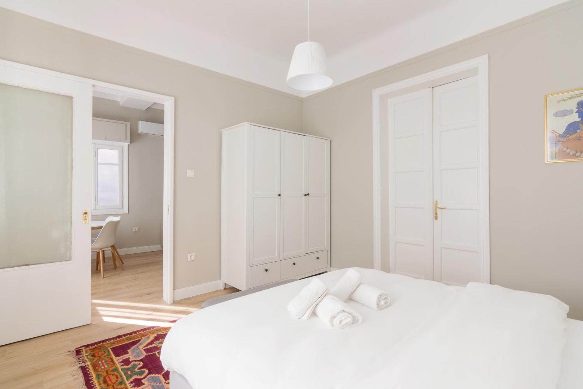 Great House W/ Private Parking Apartment Athens Luaran gambar