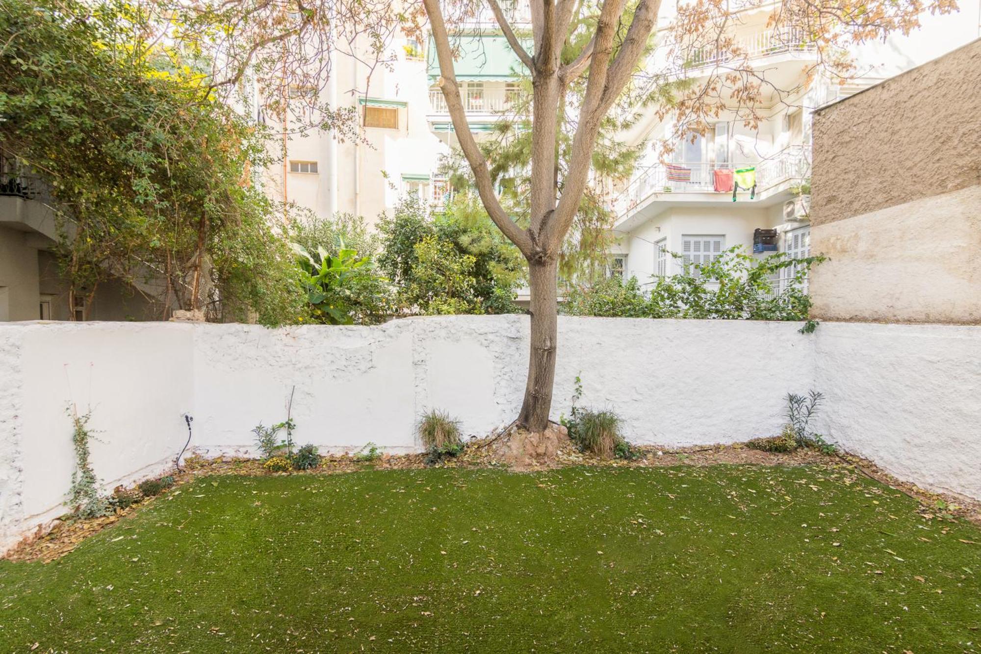 Great House W/ Private Parking Apartment Athens Luaran gambar