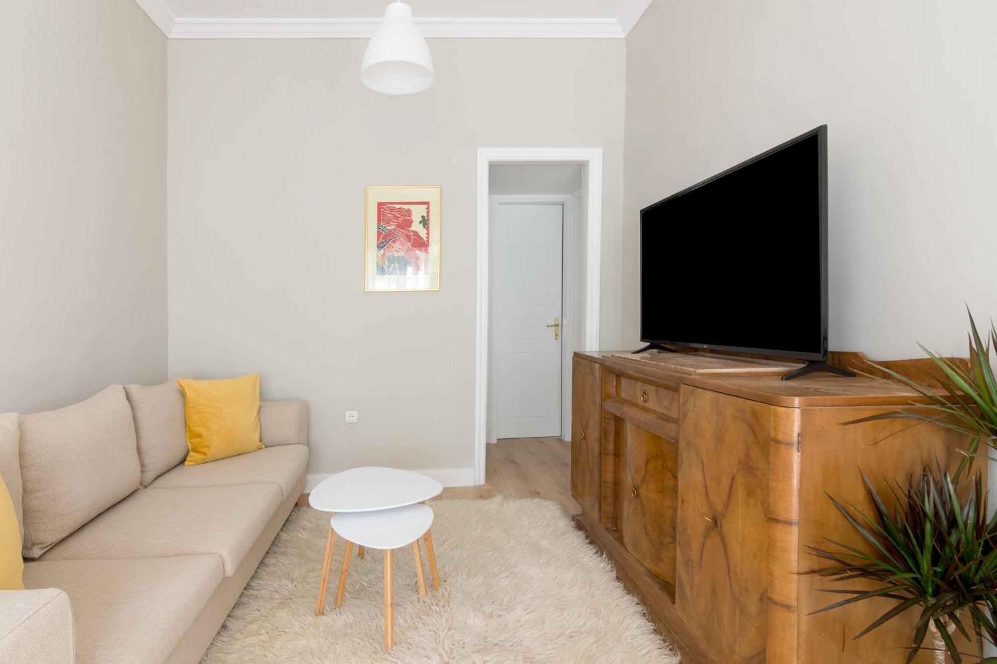 Great House W/ Private Parking Apartment Athens Luaran gambar