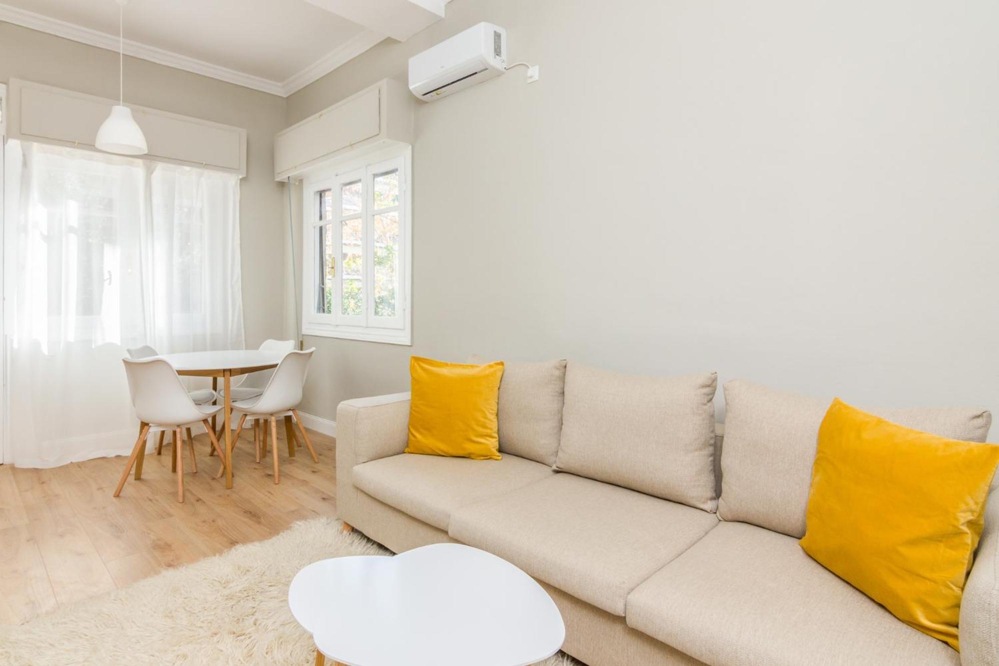 Great House W/ Private Parking Apartment Athens Luaran gambar